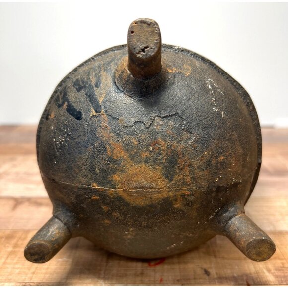 Antique Cast Iron Cauldron Pot With Handle Nice heavy Piece - Picture 6 of 8